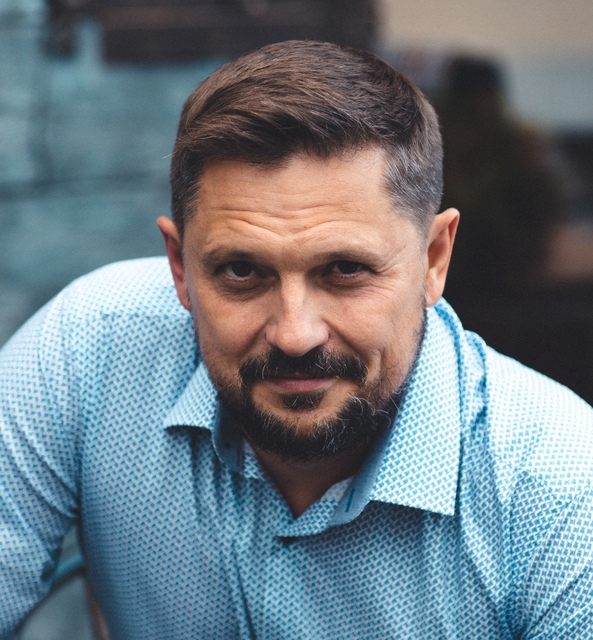 Дмитрий Аполенис